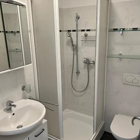 Soleggiato Bilocale Residenziale - Via Pra Dei Vizi Apartment