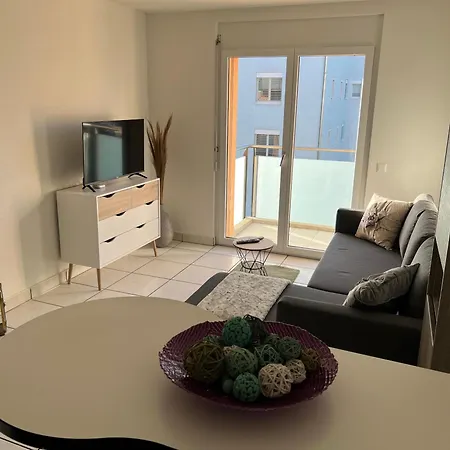 Soleggiato Bilocale Residenziale - Via Pra Dei Vizi Apartment *